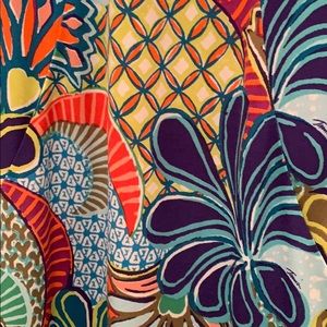 Trina Turk Dresses - Trina Turk floral stretch dress Trina Turk Dresses - Trina Turk floral stretch dress